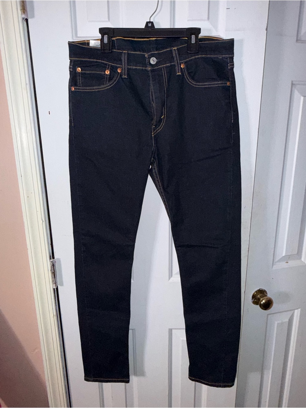 Levi's Straight Leg Jeans in Dark Blue with Contrast Stitching